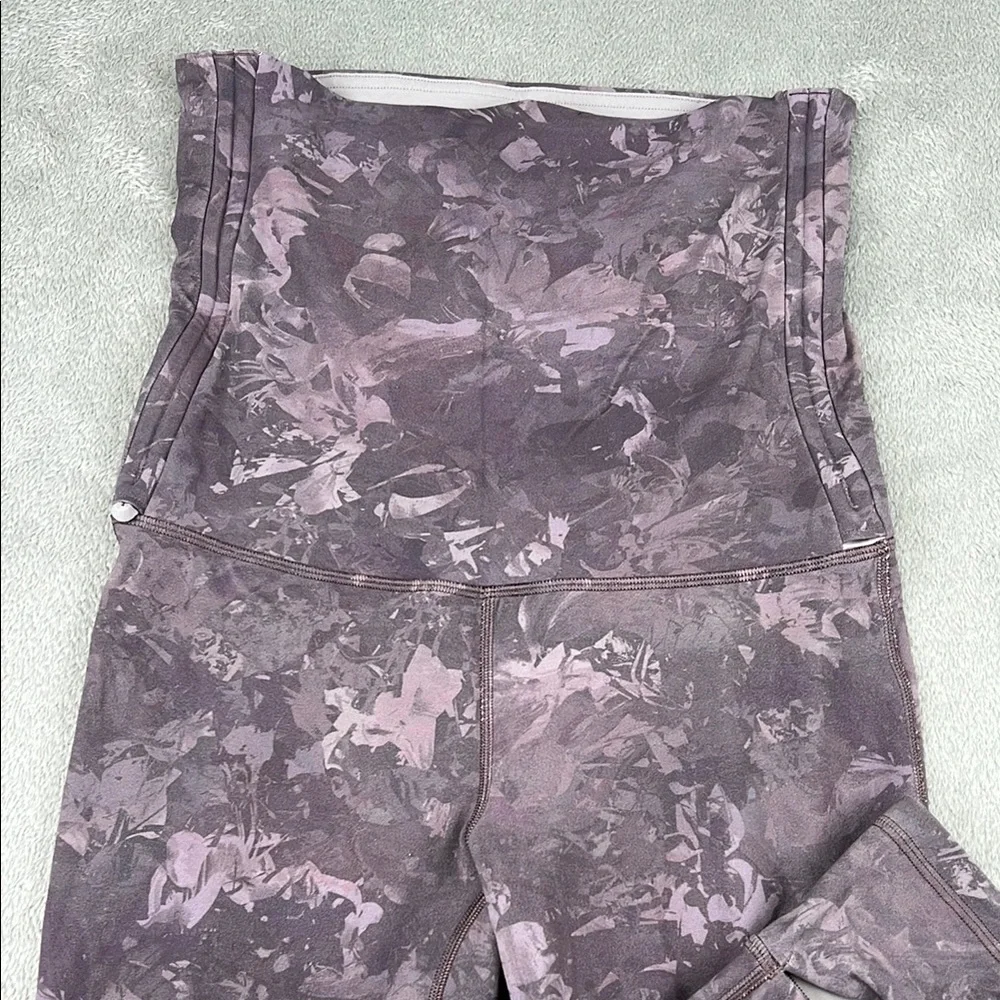 Lululemon 8 Purple Swirl Hug Your Core Super High Rise Tight Reversible Leggings